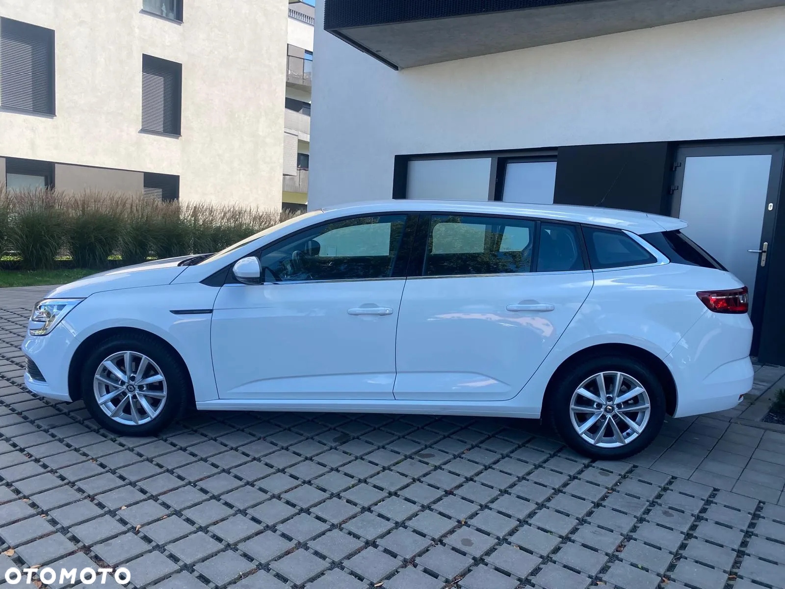 Renault Megane ENERGY TCe 115 LIMITED - 8