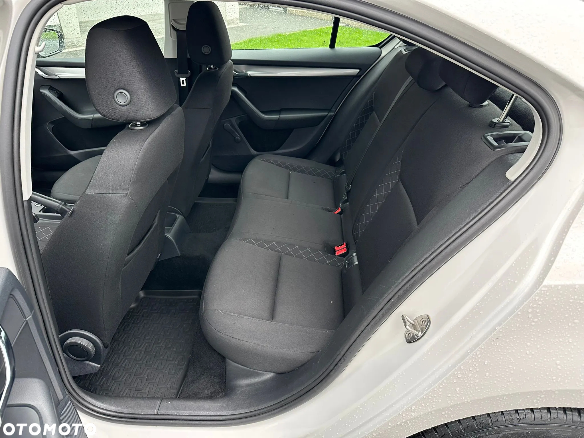 Skoda Octavia 1.6 TDI SCR Active - 10