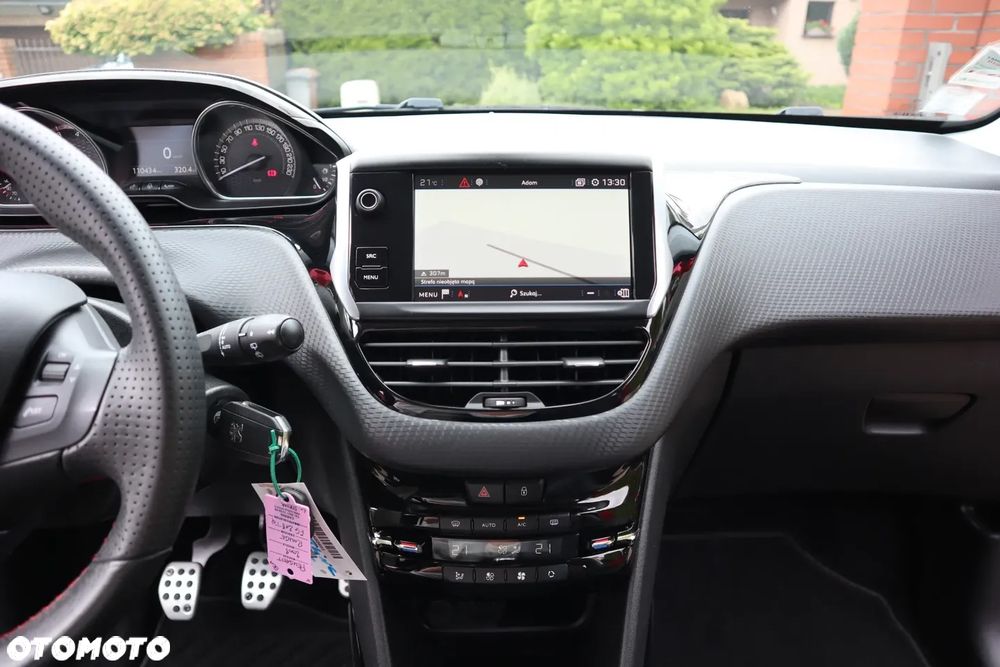 Peugeot 2008 - 18