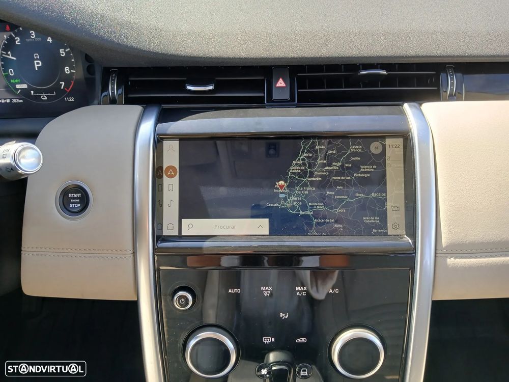 Land Rover Discovery Sport 1.5 I3 P300e AWD - 32