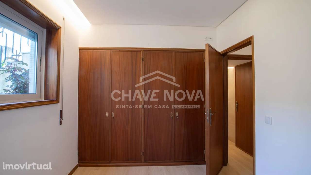 T3 totalmente renovado com terraço e garagem , Gaia (RTP) - Grande imagem: 4/32