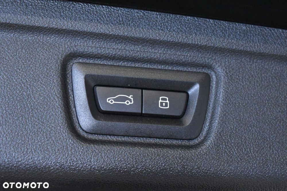 BMW Seria 3 - 30