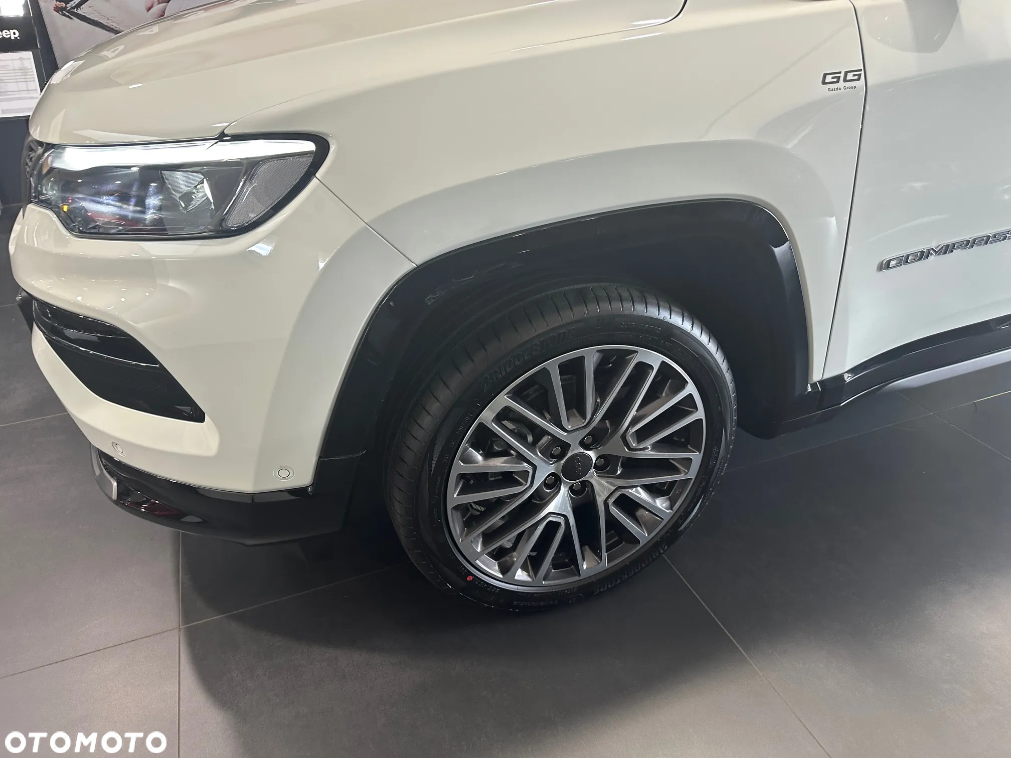 Jeep Compass 1.5 T4 mHEV Summit FWD S&S DCT - 6