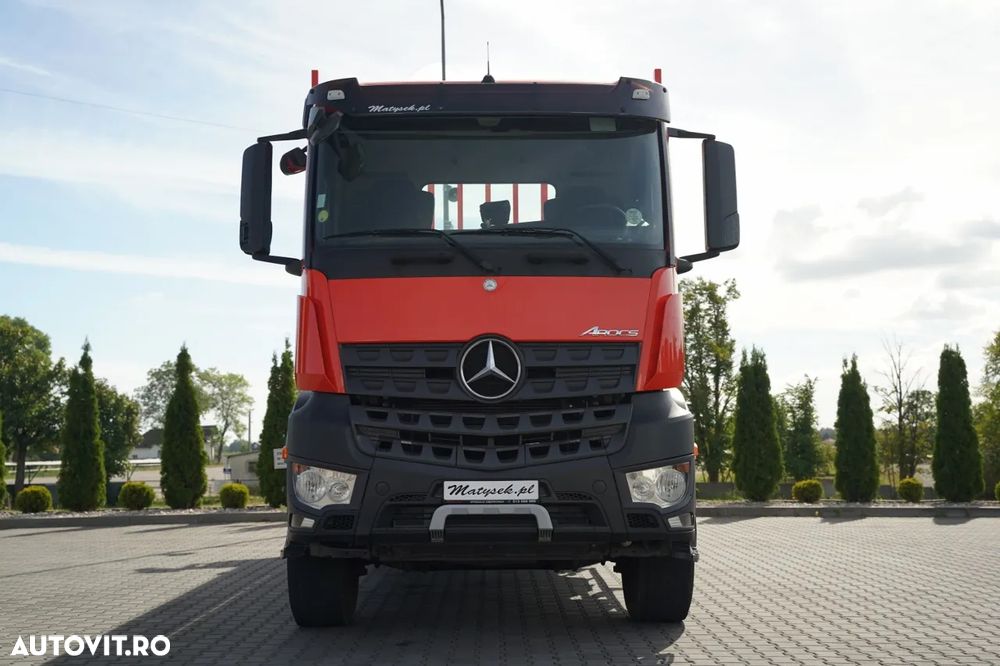 Mercedes-Benz AROCS 2640 / 6x4 / CAROSERIE BALANȚĂ - 6,5 M / MACARA HIAB X-HIDUO 188 ES-5 / CAPACITATE MAXIMĂ DE RIDICARE: 5.200 KG / ROTATOARE / TELECOMANDĂ / PODEA RESISTENTĂ / TRANSMISIE AUTOMATĂ - 16