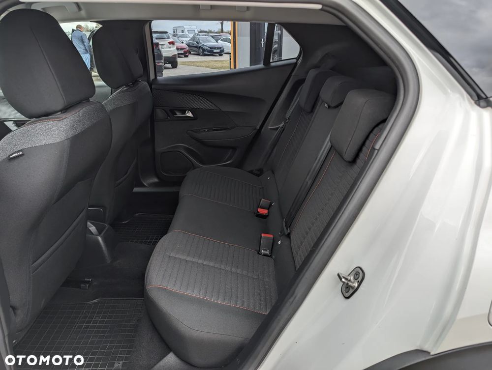 Peugeot 2008 PureTech 130 Active - 36