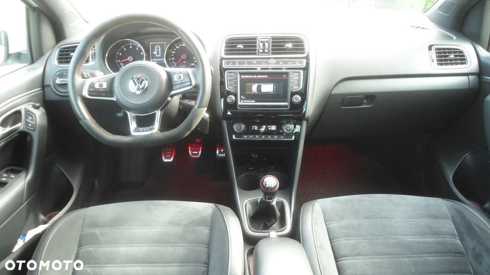 Volkswagen Polo - 22
