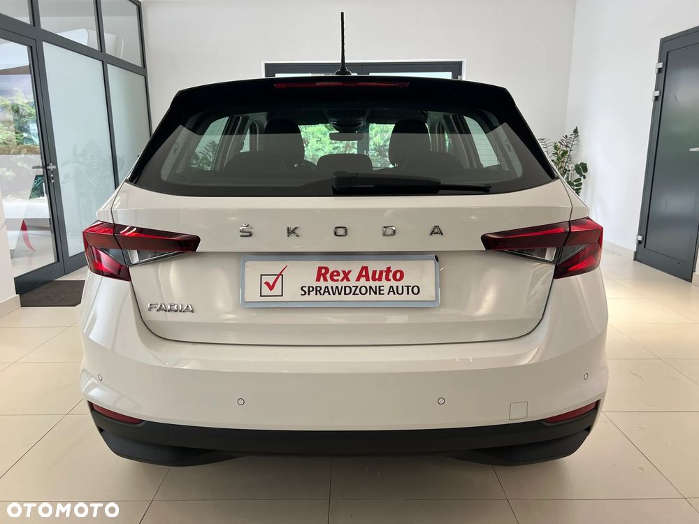 Skoda Fabia 1.0 Ambition - 8