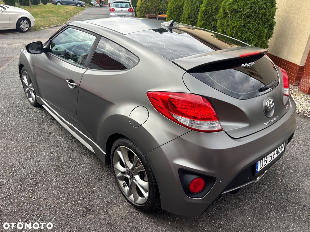 Hyundai Veloster - 6