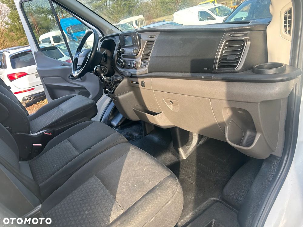 Ford transit - 18