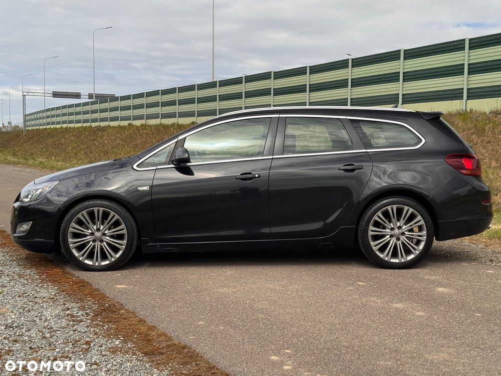 Opel Astra 2.0 CDTI DPF ecoFLEX SportsTourer Start/Stop Innovation - 13