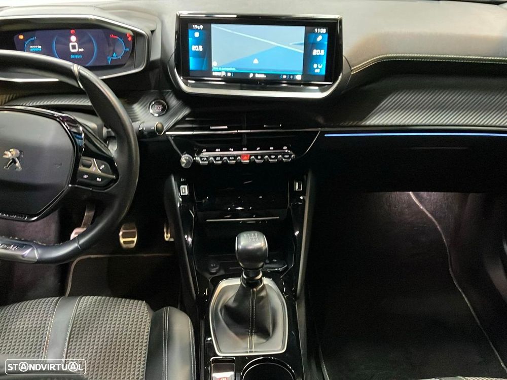 Peugeot 2008 1.2 PureTech GT - 10