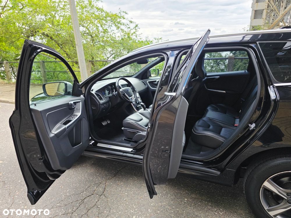 Volvo XC 60 D3 Drive-E R-Design Momentum - 10