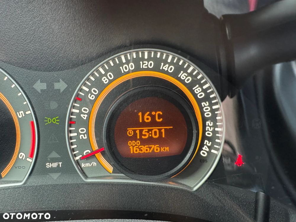 Toyota Auris 1.4 D-4D Terra - 9