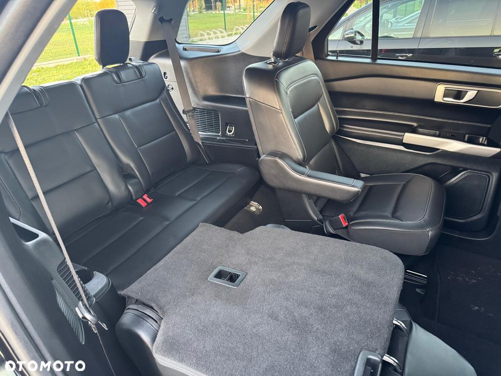 Ford Explorer - 7