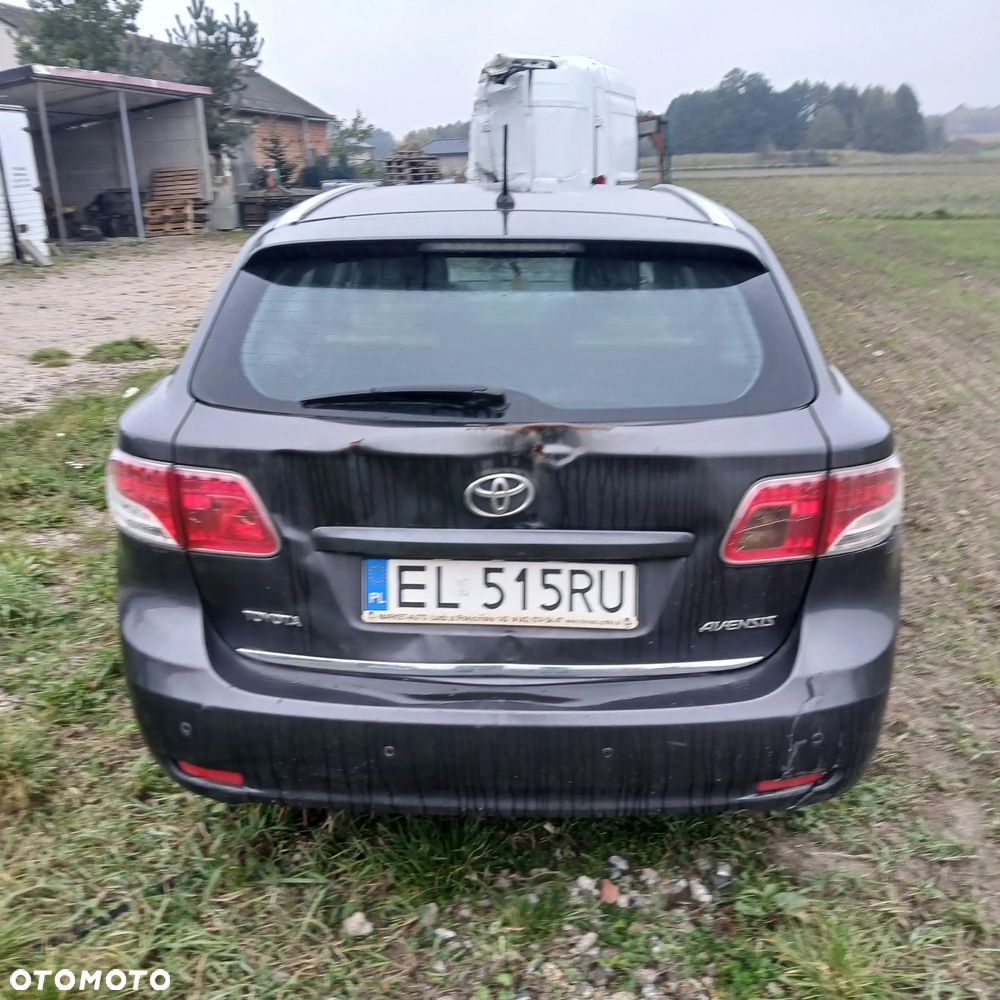 Toyota Avensis 2.0 D-4D - 7