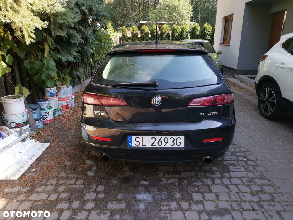 Alfa Romeo 159 Sportwagon 1.9 JTDM 16V DPF Distinctive - 4