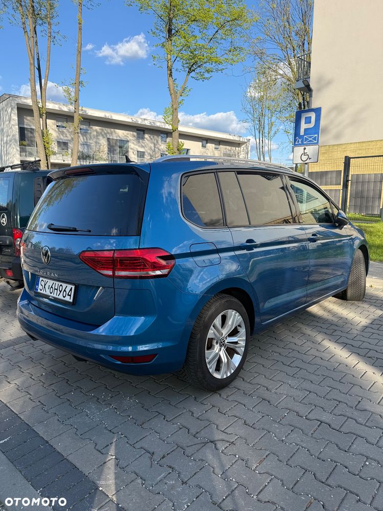 Volkswagen Touran 2.0 TDI SCR DSG ACTIVE - 6