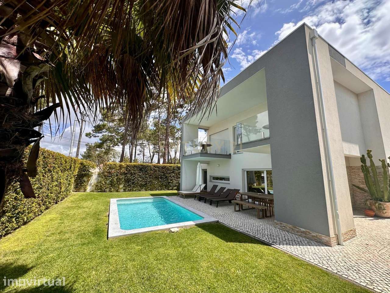 Luxuosa Moradia T4 em Aroeira, Almada - Grande imagem: 2/37