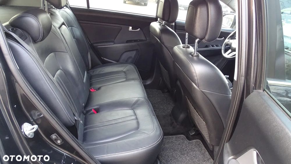Kia Sportage 2.0 CRDI 2WD Spirit - 13