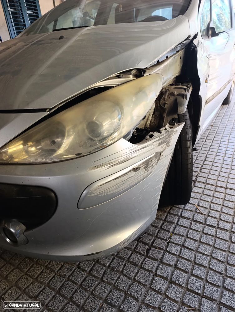 Peugeot 307 1.6 HDi Premium - 2