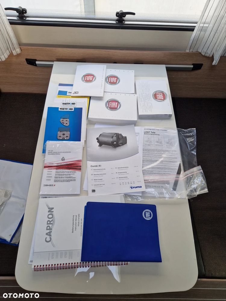 Sunlight A70 Kamper 6 Osób Alkowa Fiat 2.3 JTD Capron A62 Carado A464 - 40