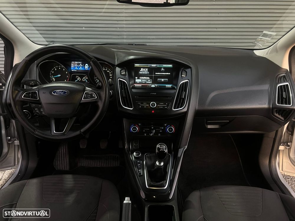 Ford Focus 1.0 EcoBoost Titanium - 8