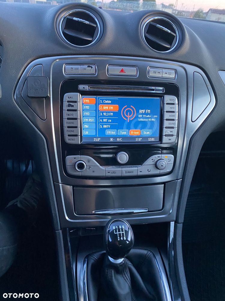 Ford Mondeo SW 2.0 TDCi Ghia - 12