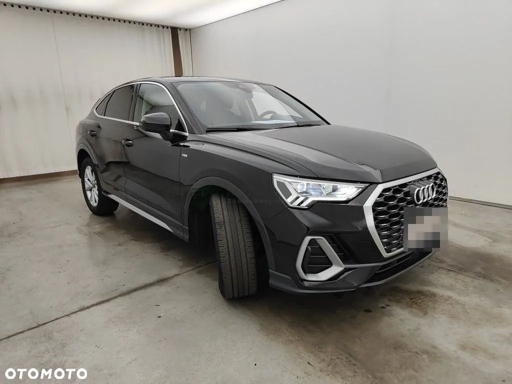 Audi Q3 Sportback - 4