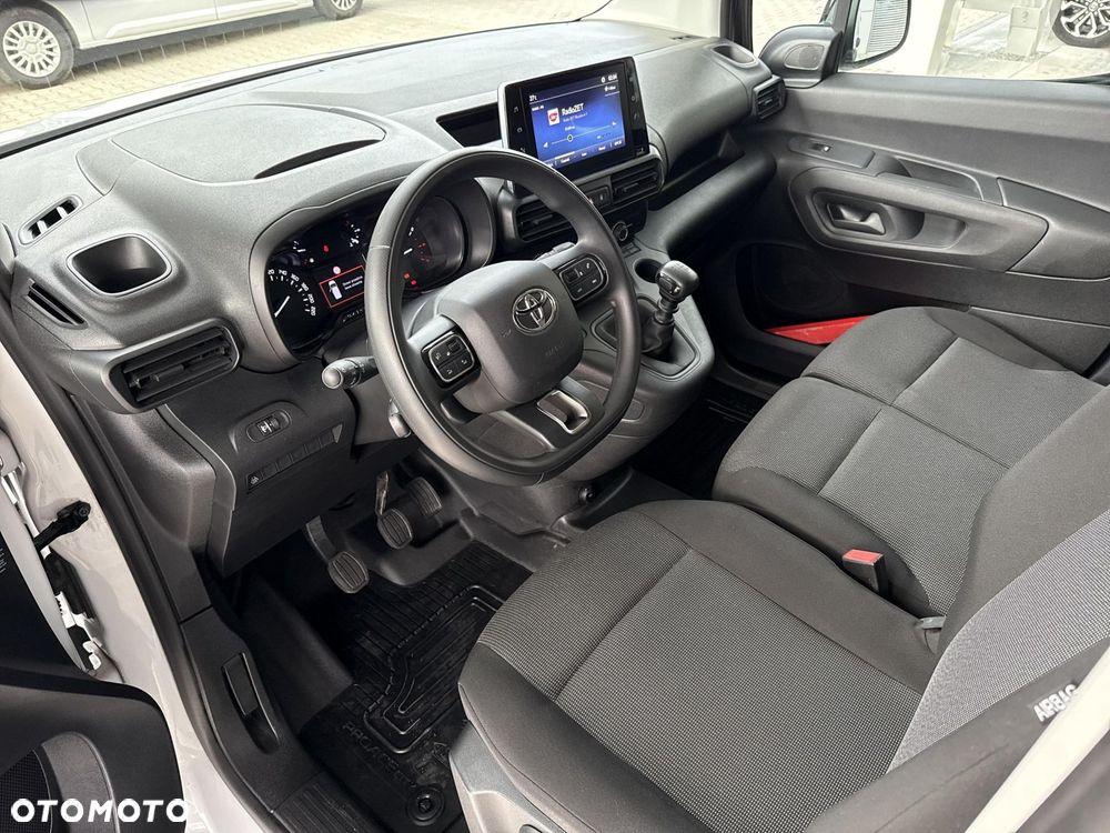 Toyota Proace City - 15