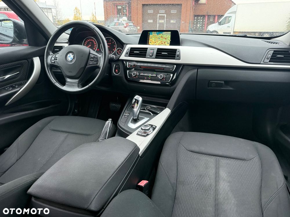 BMW Seria 3 318d Modern Line - 18