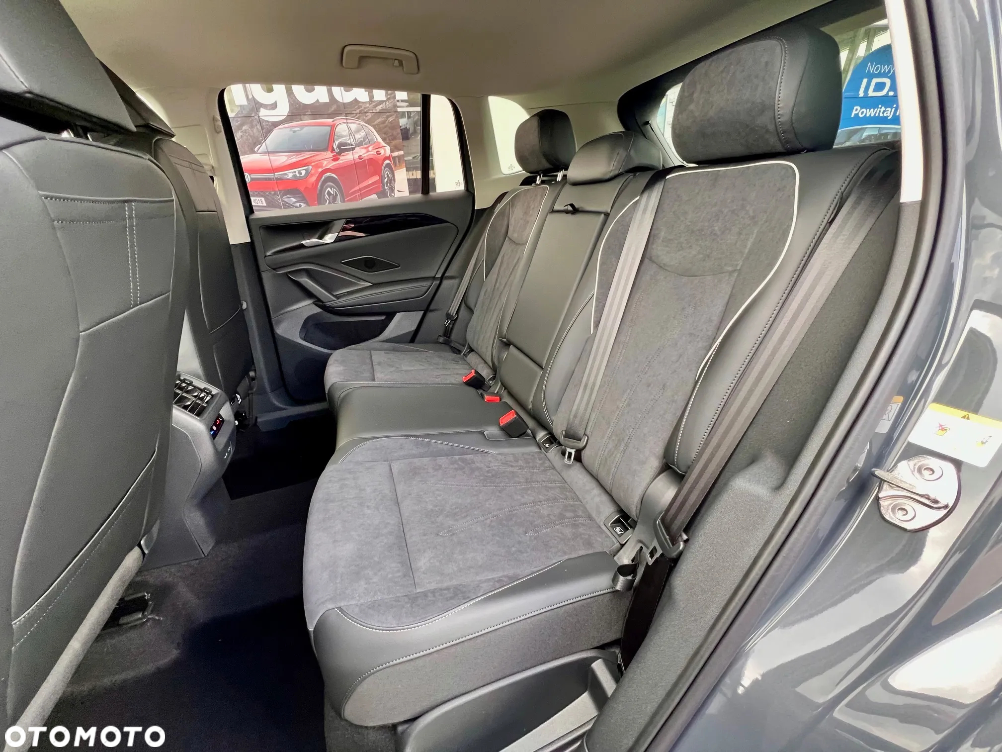 Volkswagen Tiguan 1.5 TSI EVO Elegance DSG - 11