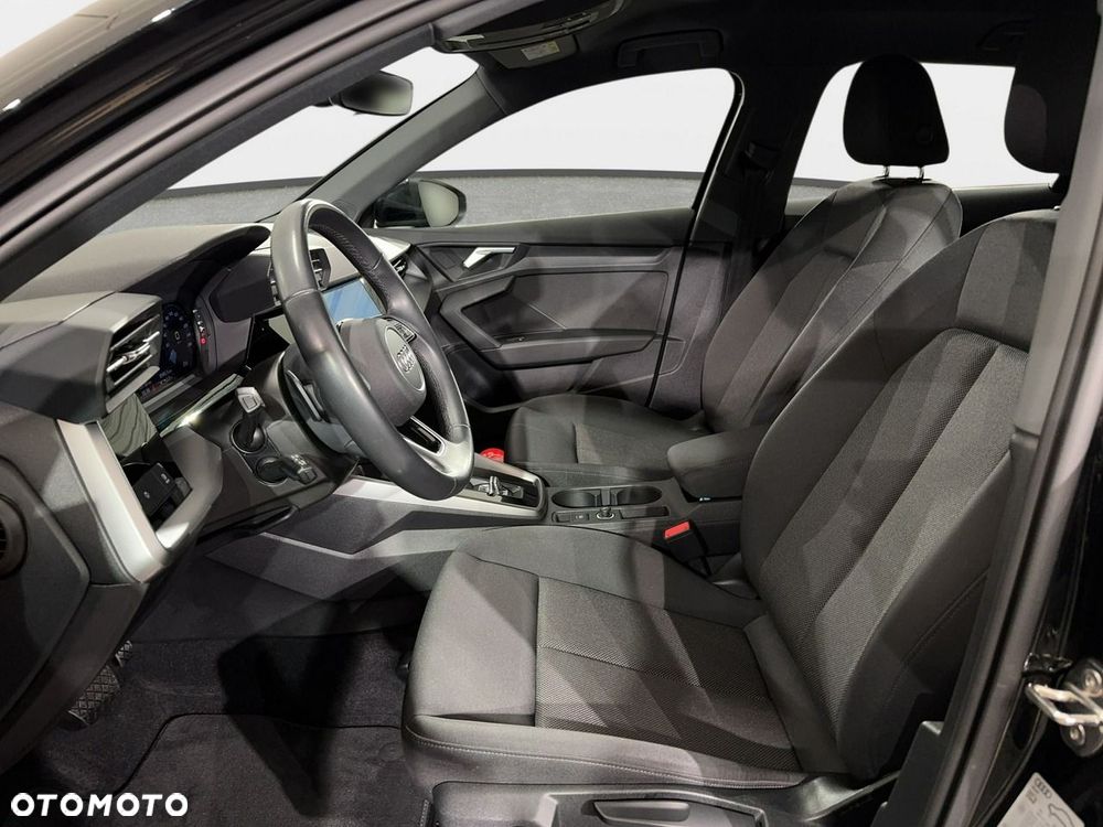 Audi A3 Sportback - 13