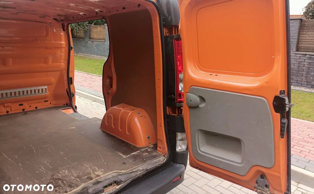 Opel Vivaro - 12