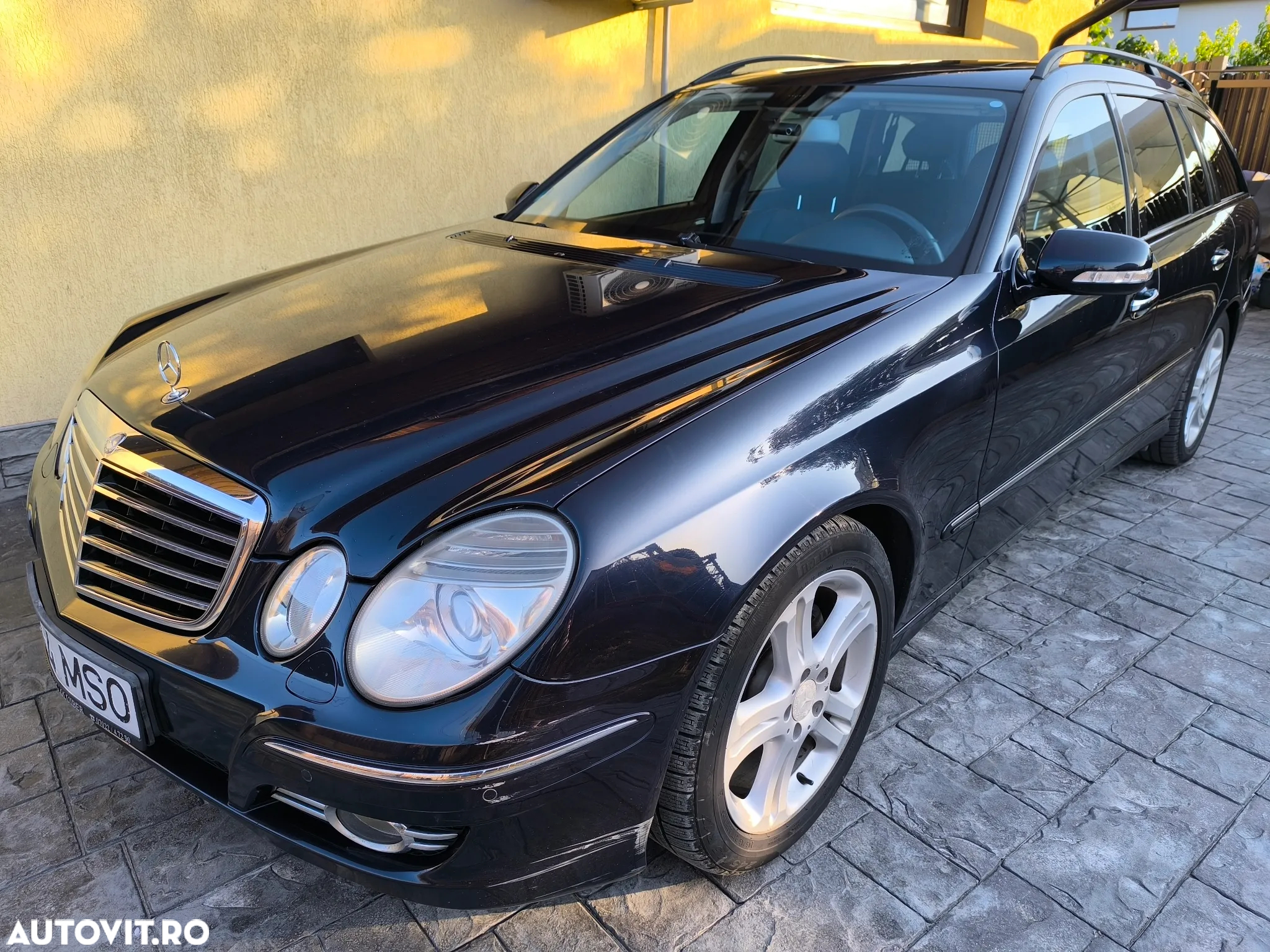 Mercedes-Benz E 220 T CDI Automatik Avantgarde DPF - 2