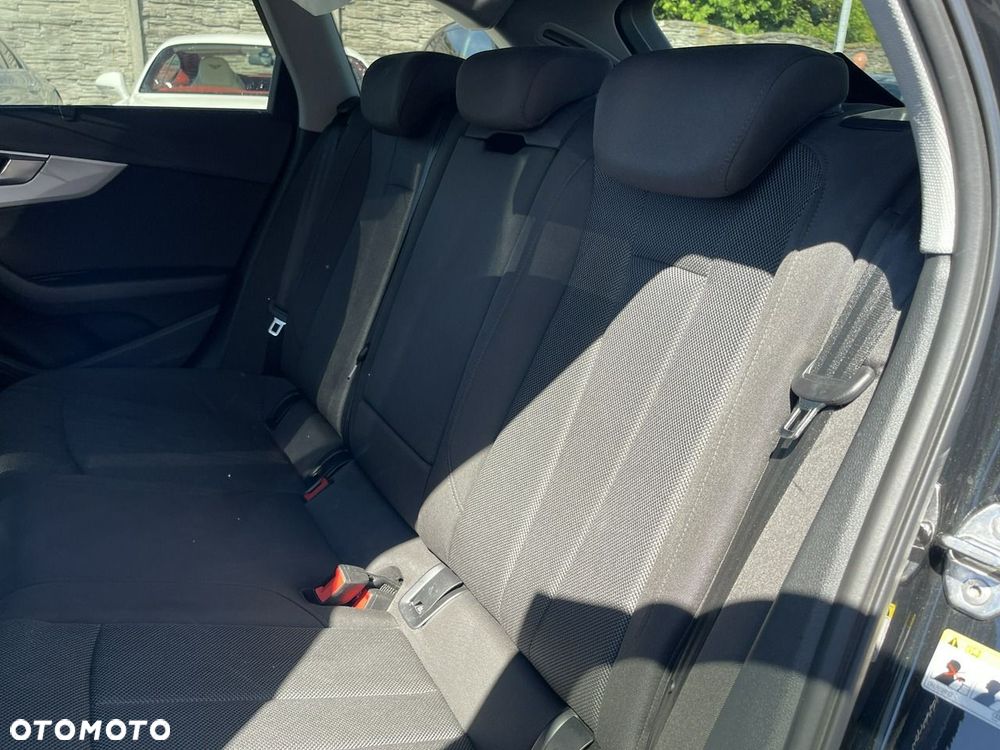 Audi A4 Avant - 13