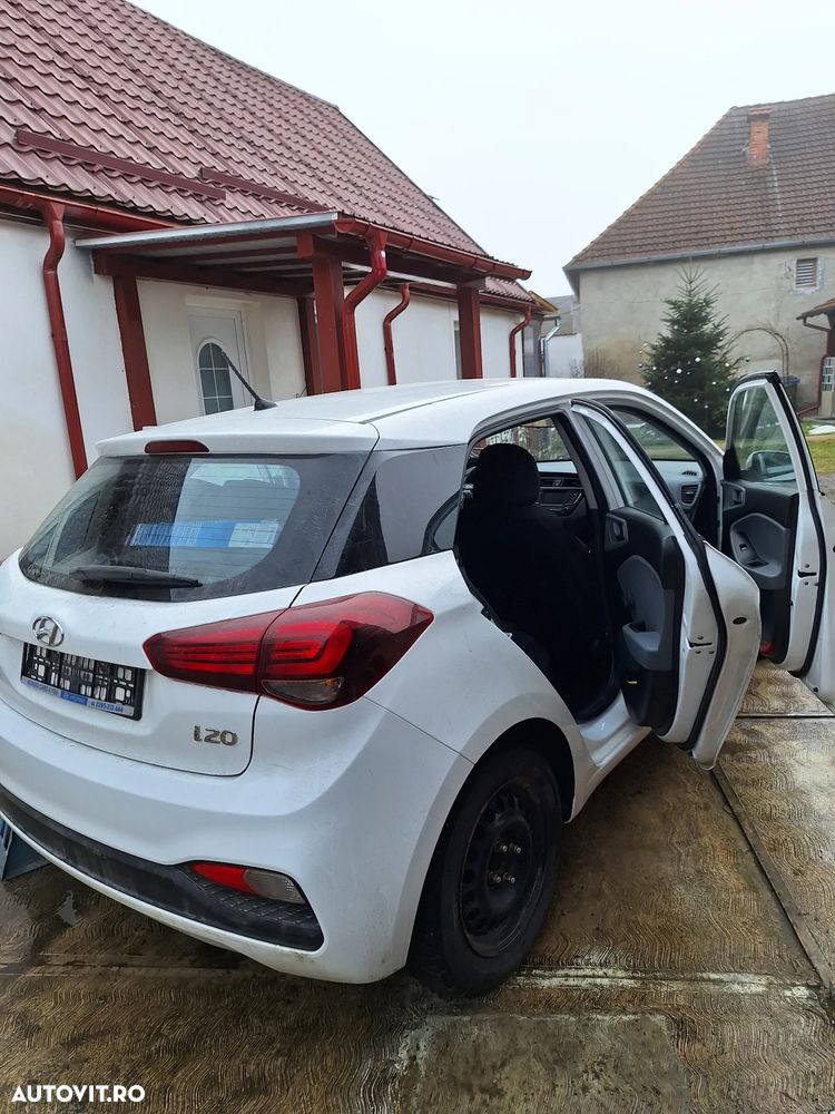 Hyundai i20 1.25 84CP M/T Comfort - 3