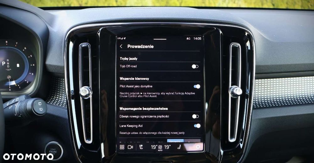 Volvo XC 40 - 28