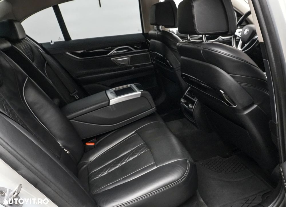 BMW Seria 7 730d xDrive - 17
