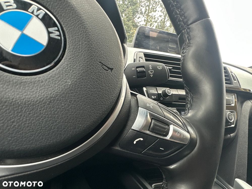 BMW Seria 3 318d Edition M Sport Shadow - 29