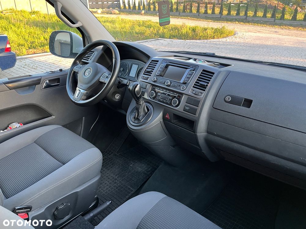 Volkswagen Multivan - 29
