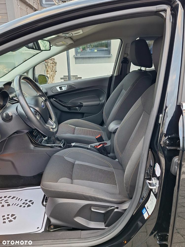 Ford Fiesta 1.0 EcoBoost STart-Stop Titanium - 18