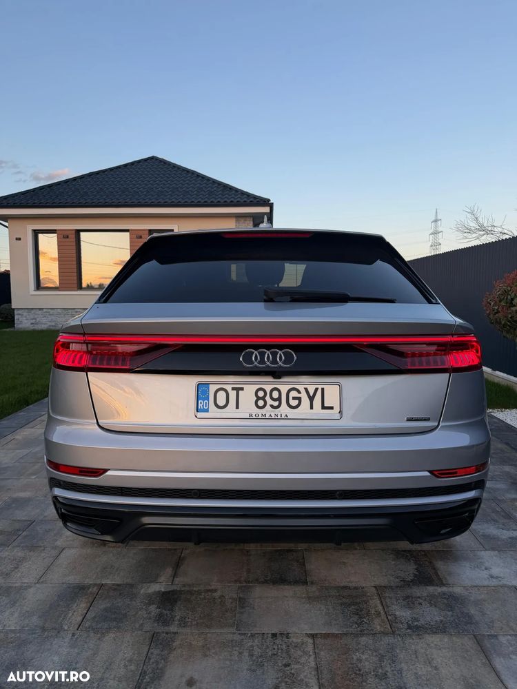 Audi Q8 - 2