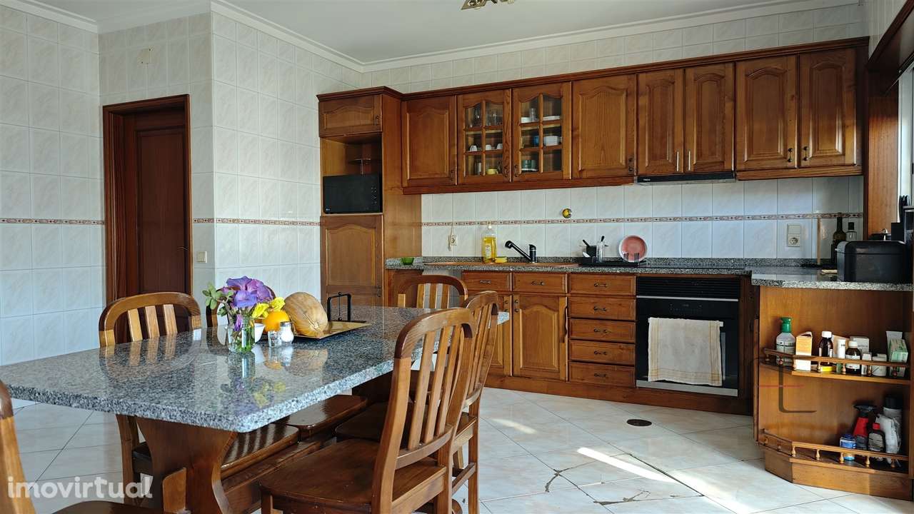 Apartamento T4 Venda em Oliveira de Azeméis, Santiago de Riba-Ul, Ul, - Grande imagem: 2/22