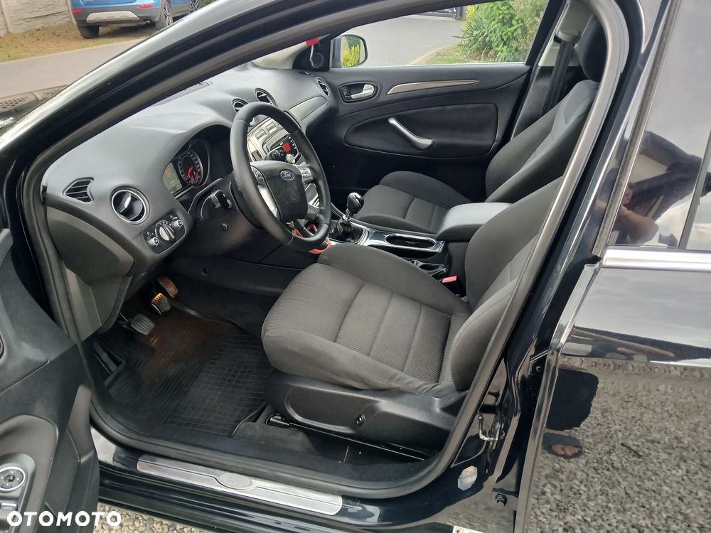 Ford Mondeo 2.0 TDCi Titanium - 9