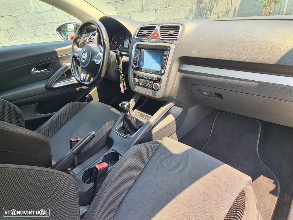 VW Scirocco 2.0 TDI - 6