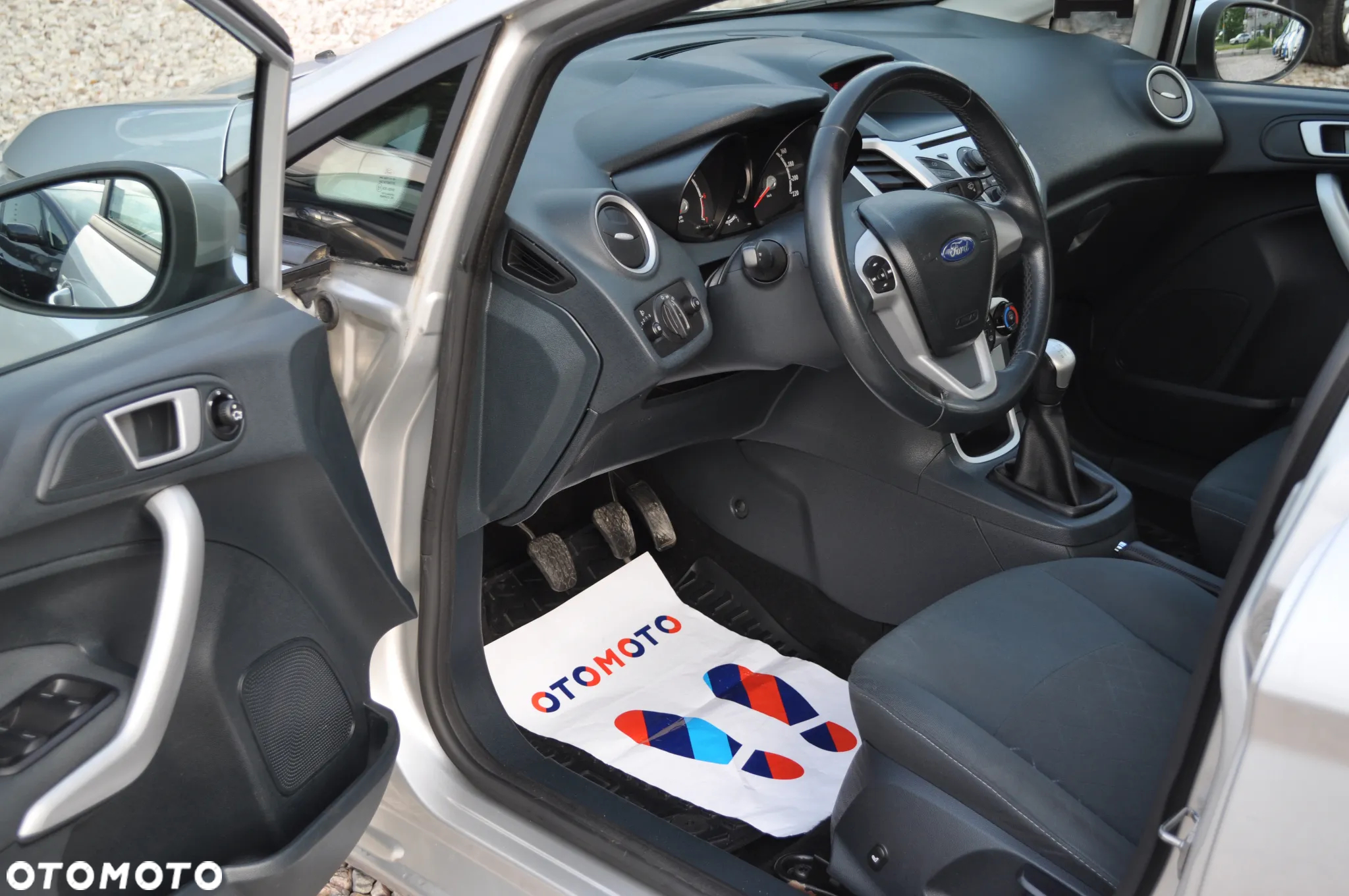 Ford Fiesta 1.25 Champions Edition - 16