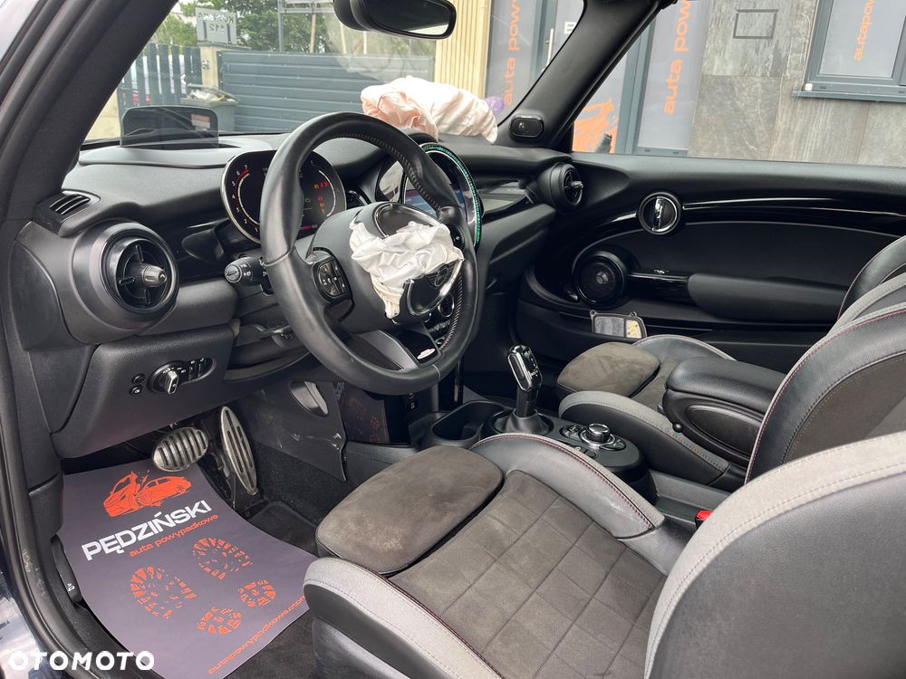 MINI John Cooper Works - 12