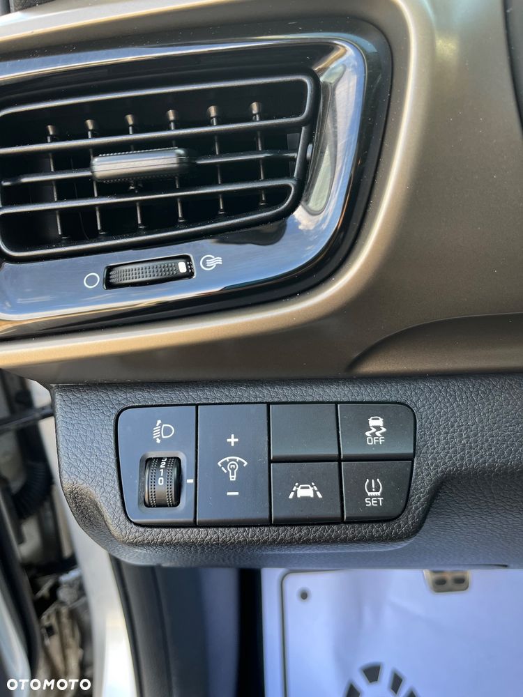 Kia Stonic 1.4 L - 25