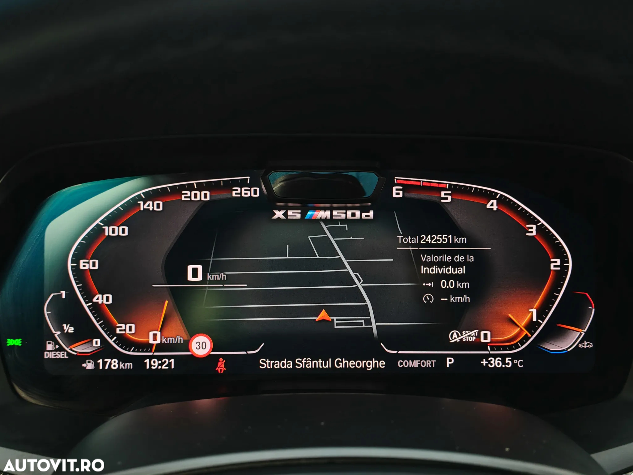 BMW X5 M M50d - 39