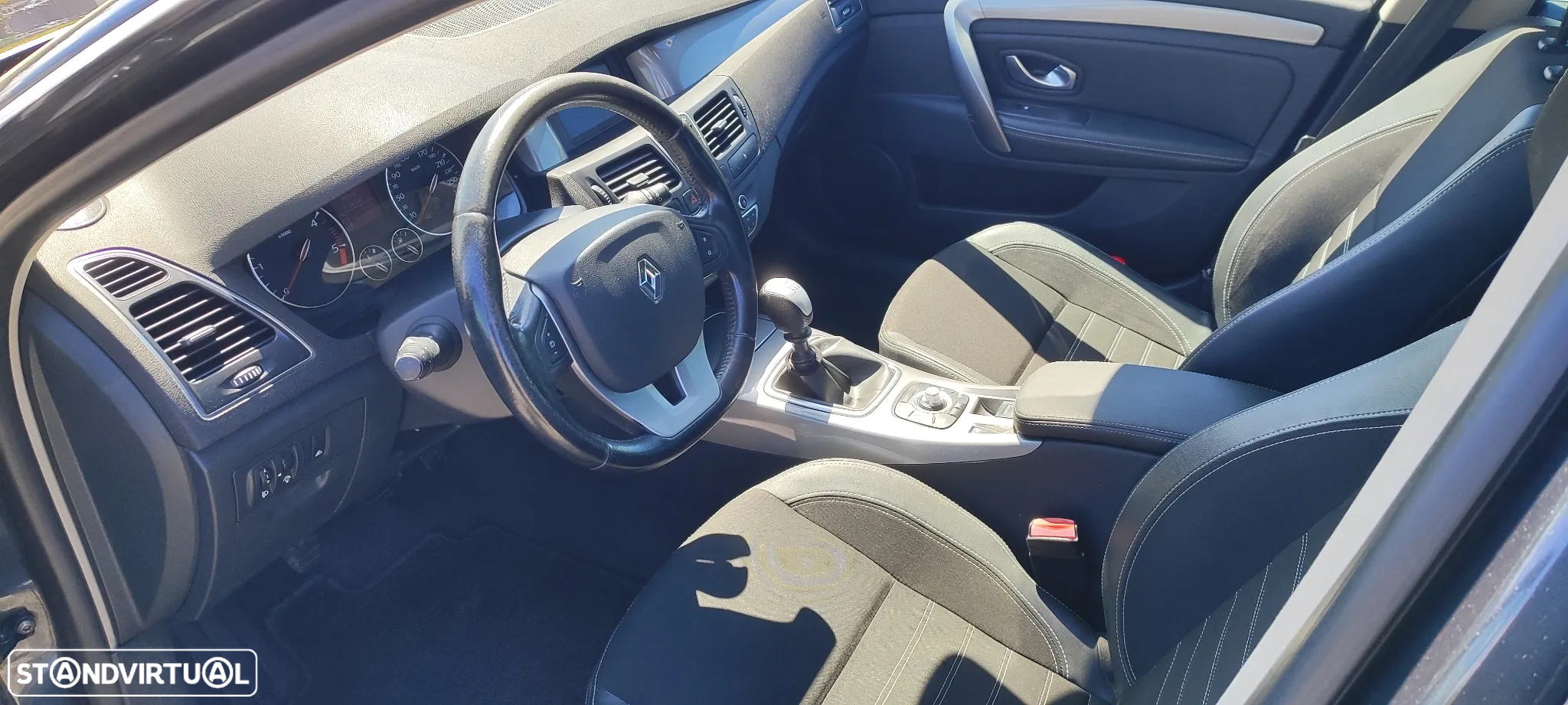 Renault Laguna Break 1.5 dCi Limited - 9